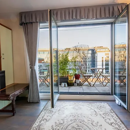 Cosy Coliving Space Near Paris